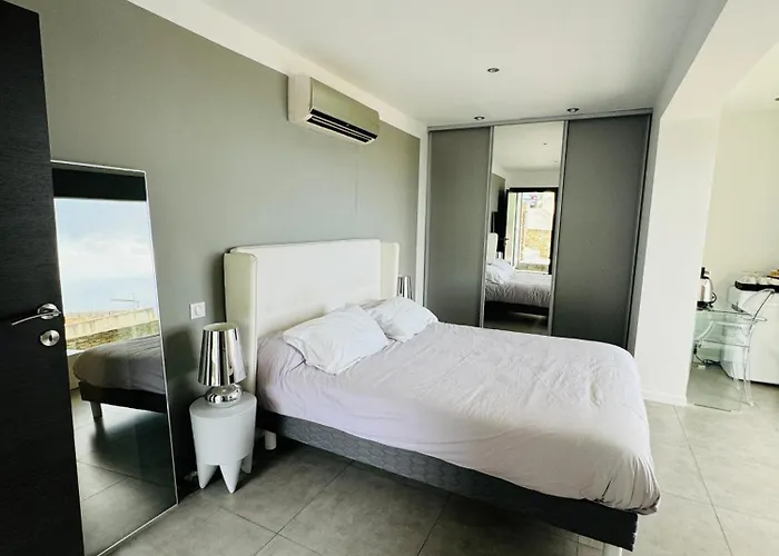 Casa La Vista * Bastia (Corsica)