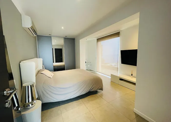 Casa La Vista Homestay *